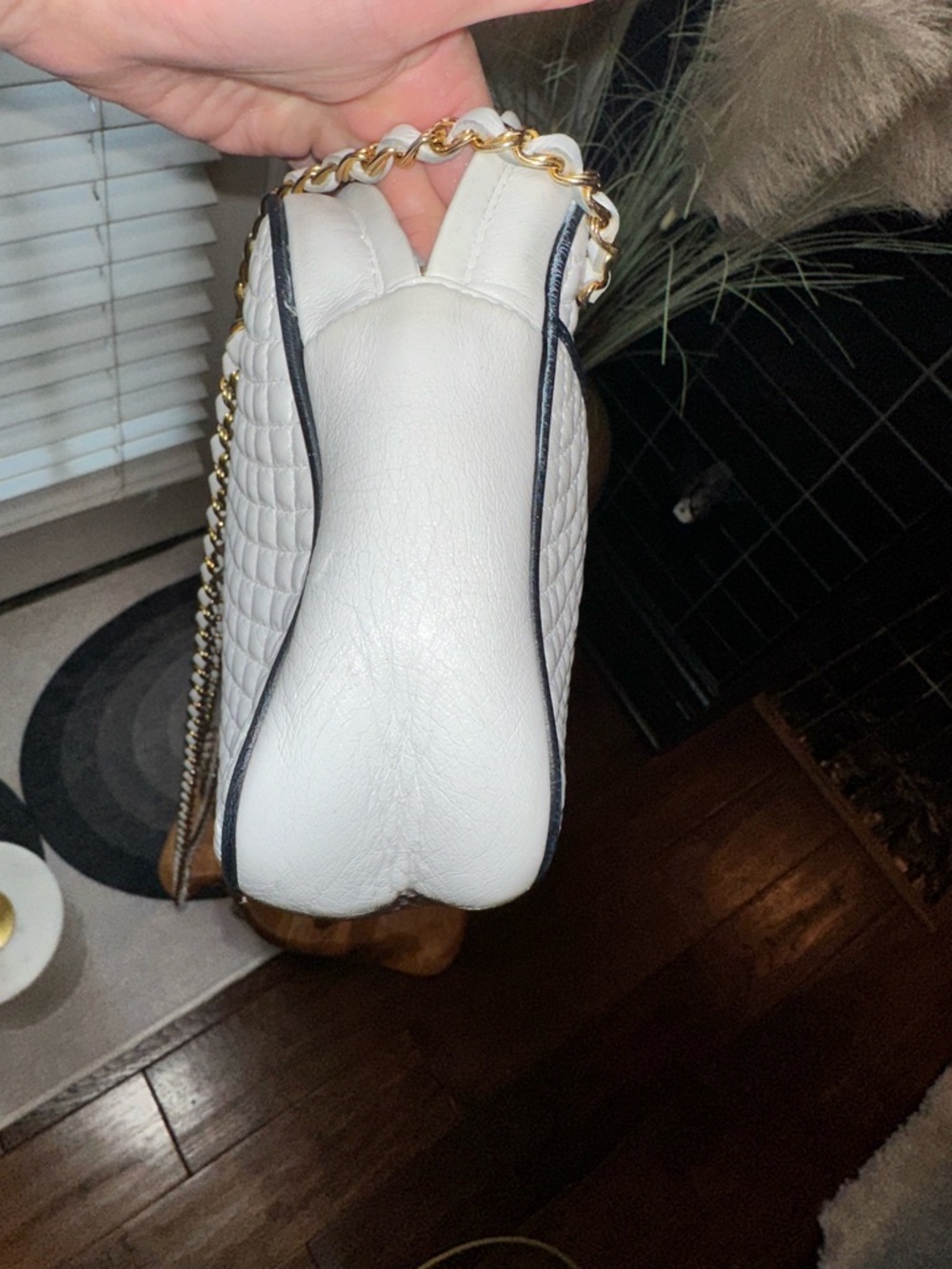 Bally Quilted Leather Camera Crossbody • White & Navy • Leather-Lined • Italy - Picture 8 of 15
